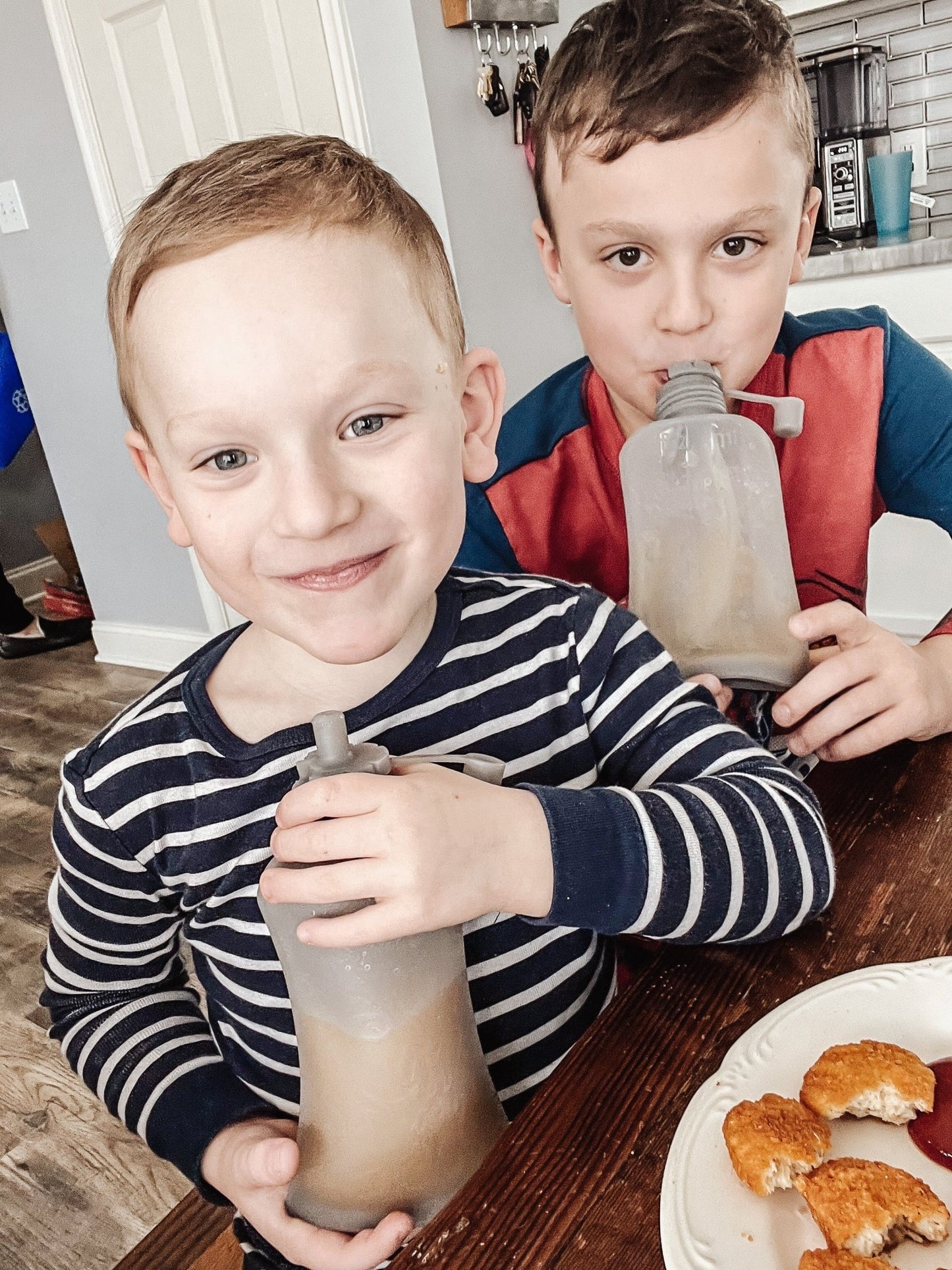 Junobie Infant/Toddler Milk, Puree, Juice, and Smoothie Pouches - The Bundled 2 - Pack - Crafted by you